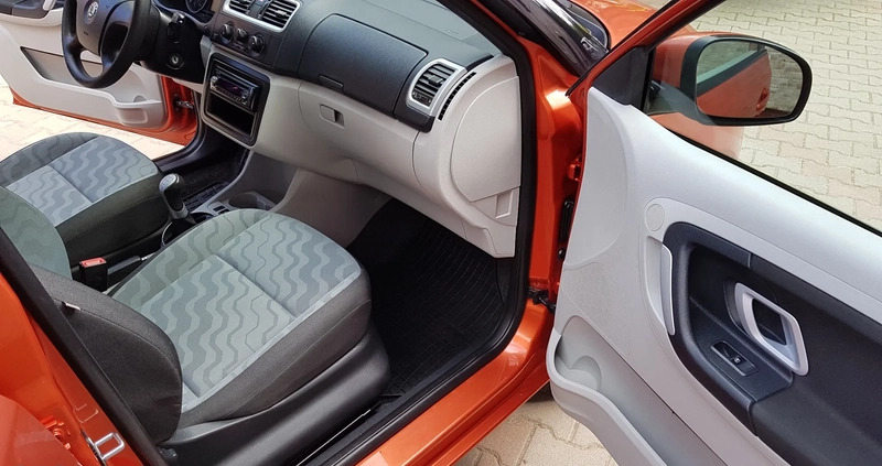 Skoda Fabia cena 15900 przebieg: 125000, rok produkcji 2007 z Strzegom małe 742